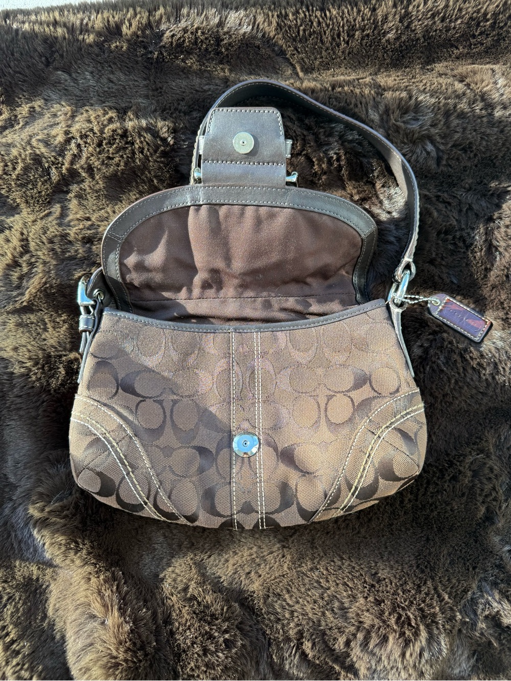 vintage coach mini soho in chocolate brown**read bio for the missing hangtag** - Picture 11 of 12